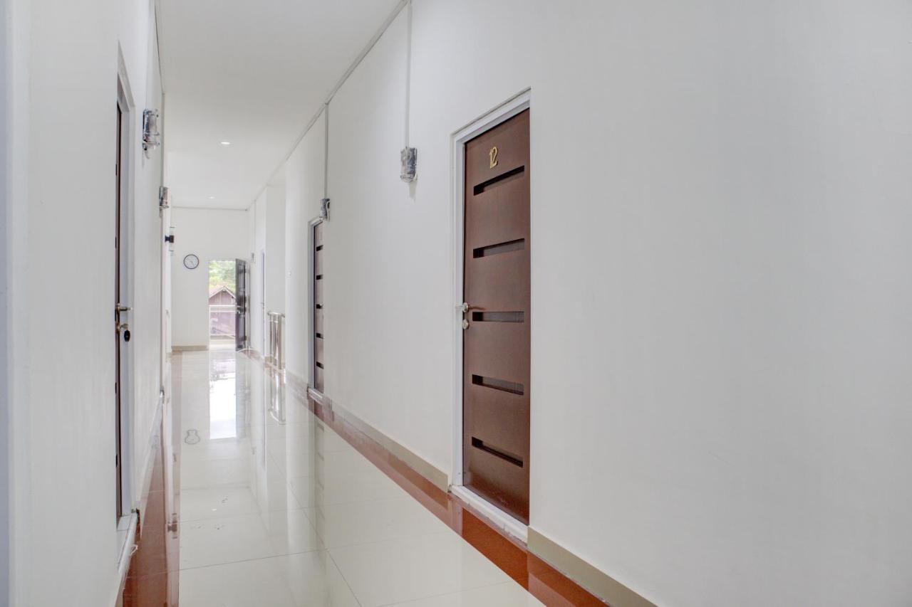 Oyo 3690 Wisma Yani Syariah Padang  Exterior foto